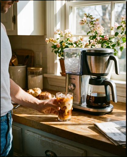 Ice Coffee Machine Maker lifestyle photo