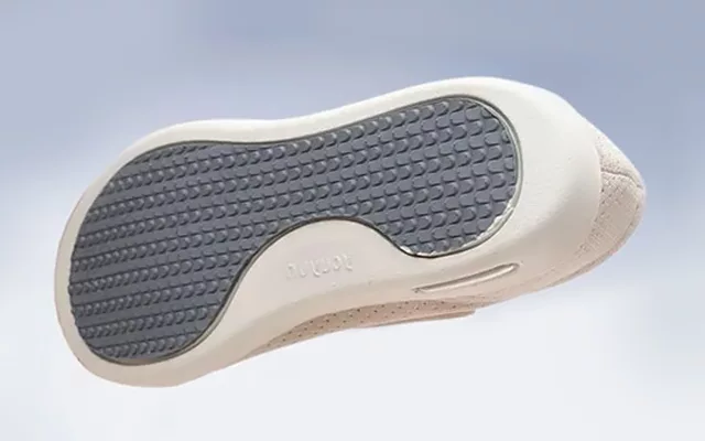 Wide Diabetic Shoes for Swollen Feet – Extra Wide Comfort Footwear
